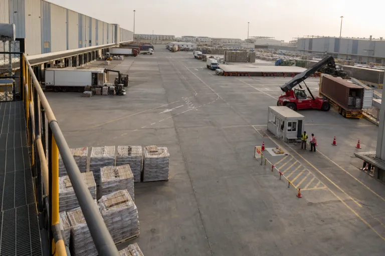 Beyond Transit Fees: Smart Suez Canal Economic Zone Investment to Capture Value as Shipping Returns